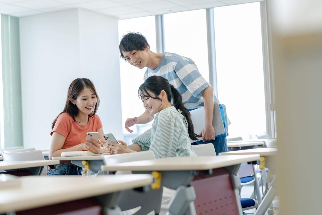 どの学年でも使いやすく、学校の試験にも対応可能な生成AI学習。